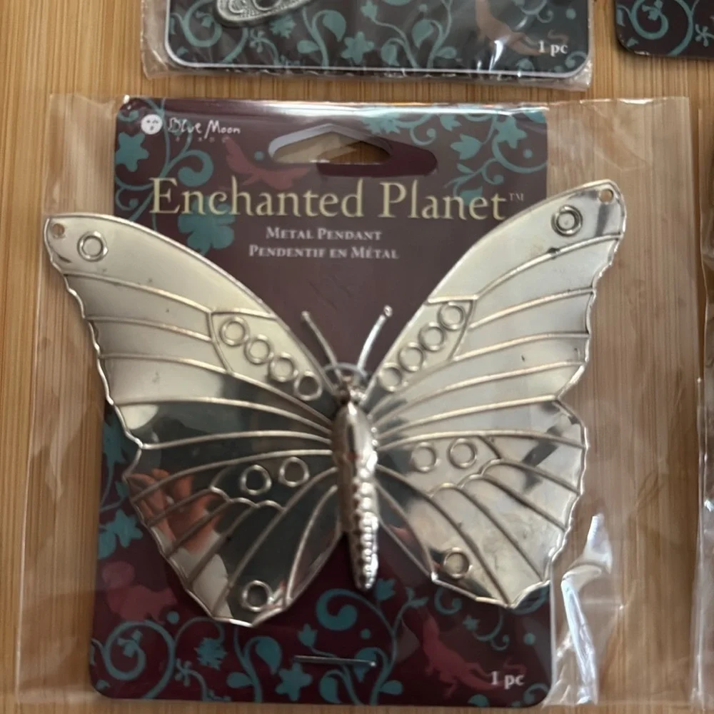 NWT Blue Moon Enchanted Planet Metal and Bone Pendants Set Jewelry Crafting